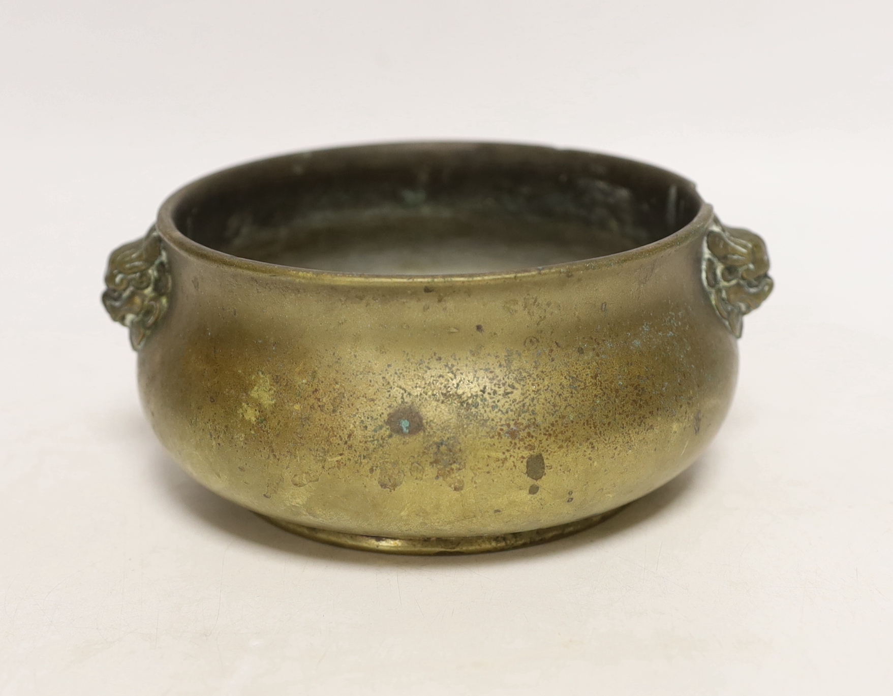 An 18th / 19th Chinese bronze censer, gui, Xuande mark, diameter 12cm